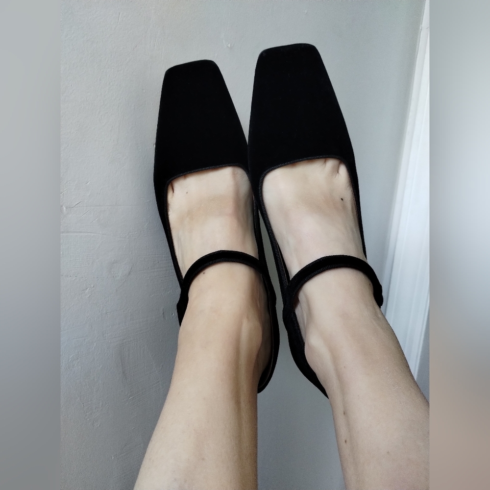 Le Monde Beryl Elegant Black Suede Mary Jane Shoes 9 - Picture 14 of 15